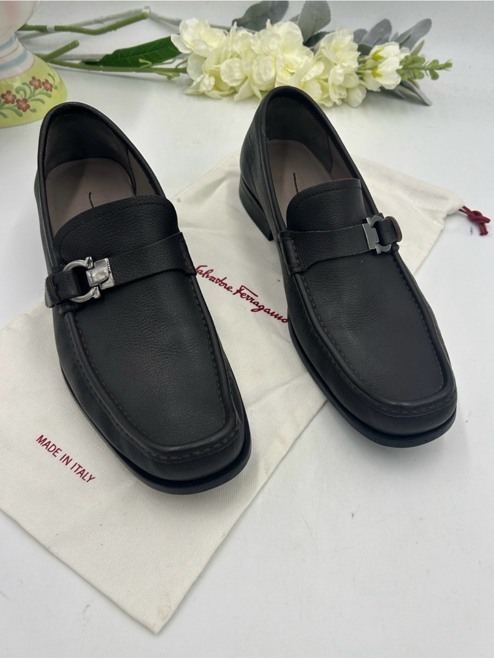 Men’s Salvatore Ferragamo Gancini Pebble grain loafers size 9E made in Italy